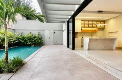 Sobrado Luxo para Locação com 4 Suítes com closets no Green Park em Rio Verde GO