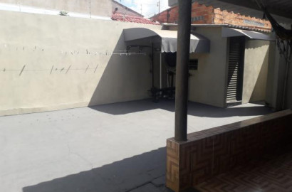 Casa à Venda na Vila Santa Cruz em Rio Verde – 3 Quartos com Suíte e Garagem Coberta