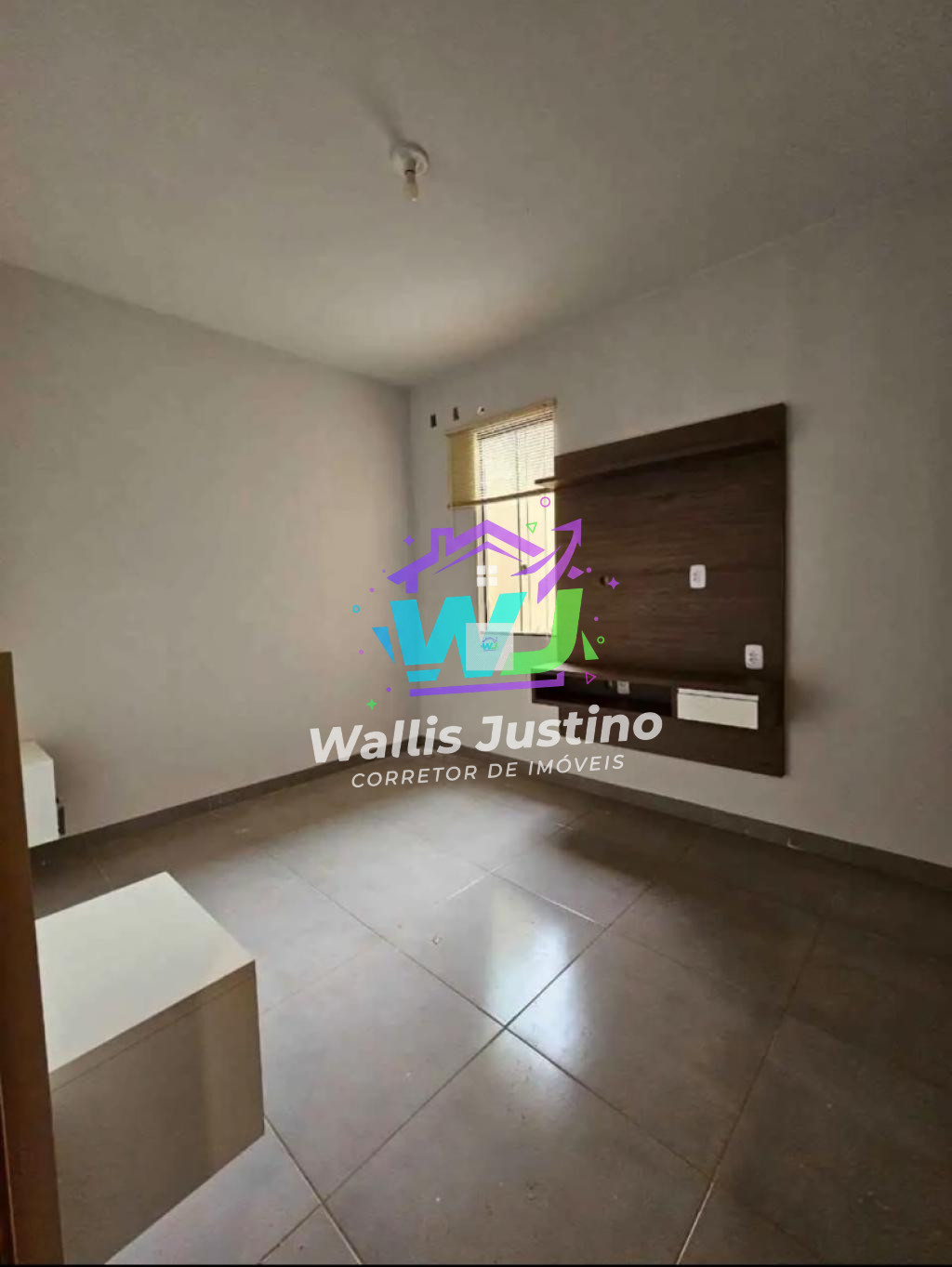 Casa à Venda no Residencial Atalaia em Rio Verde – 2 Quartos com Cozinha Planejada