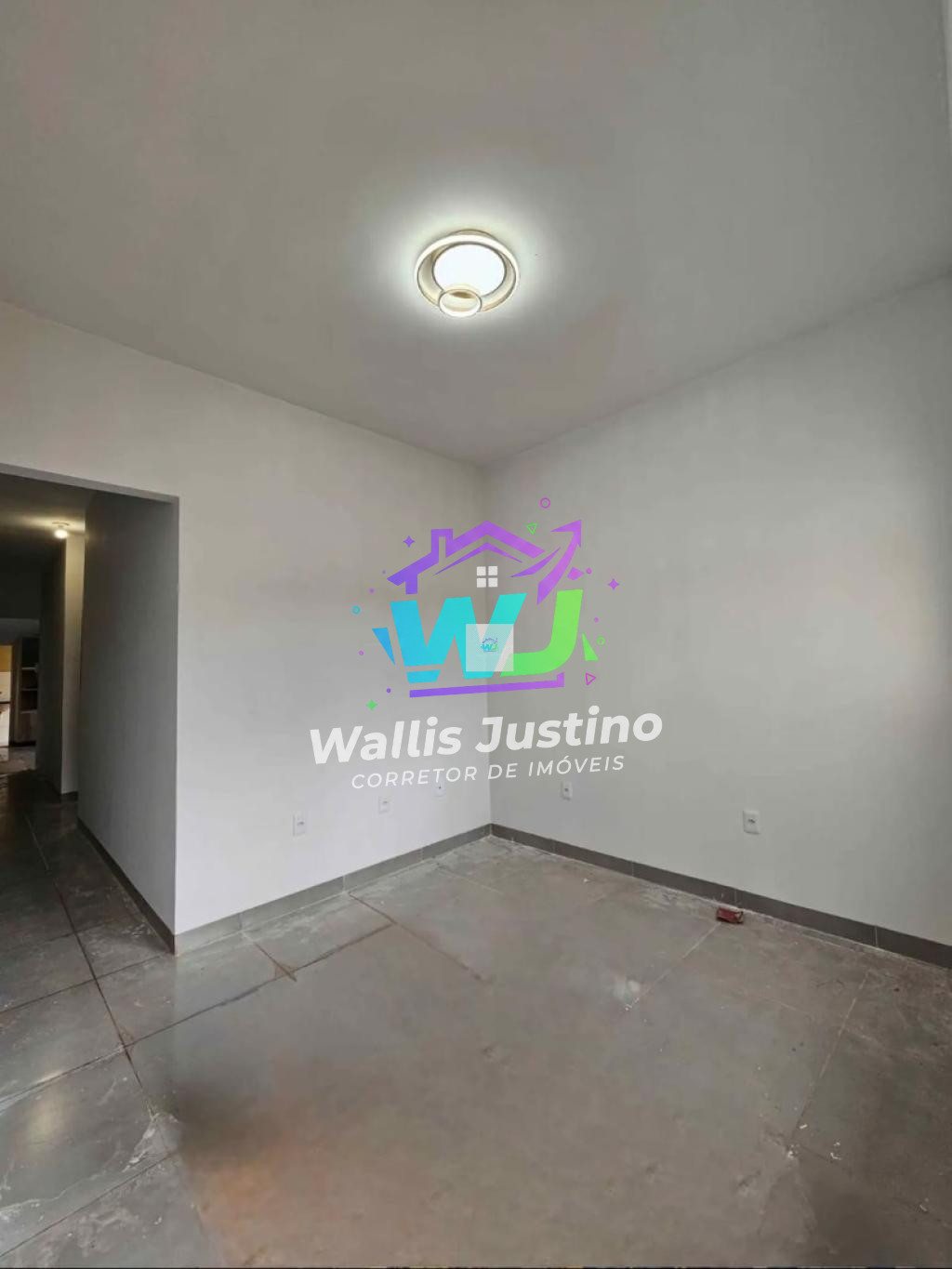 Casa à Venda no Residencial Atalaia em Rio Verde – 2 Quartos com Cozinha Planejada