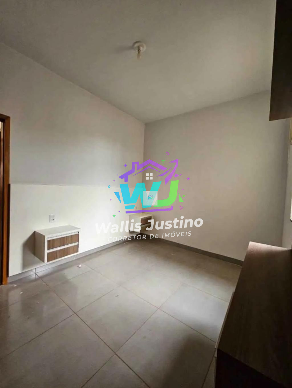 Casa à Venda no Residencial Atalaia em Rio Verde – 2 Quartos com Cozinha Planejada