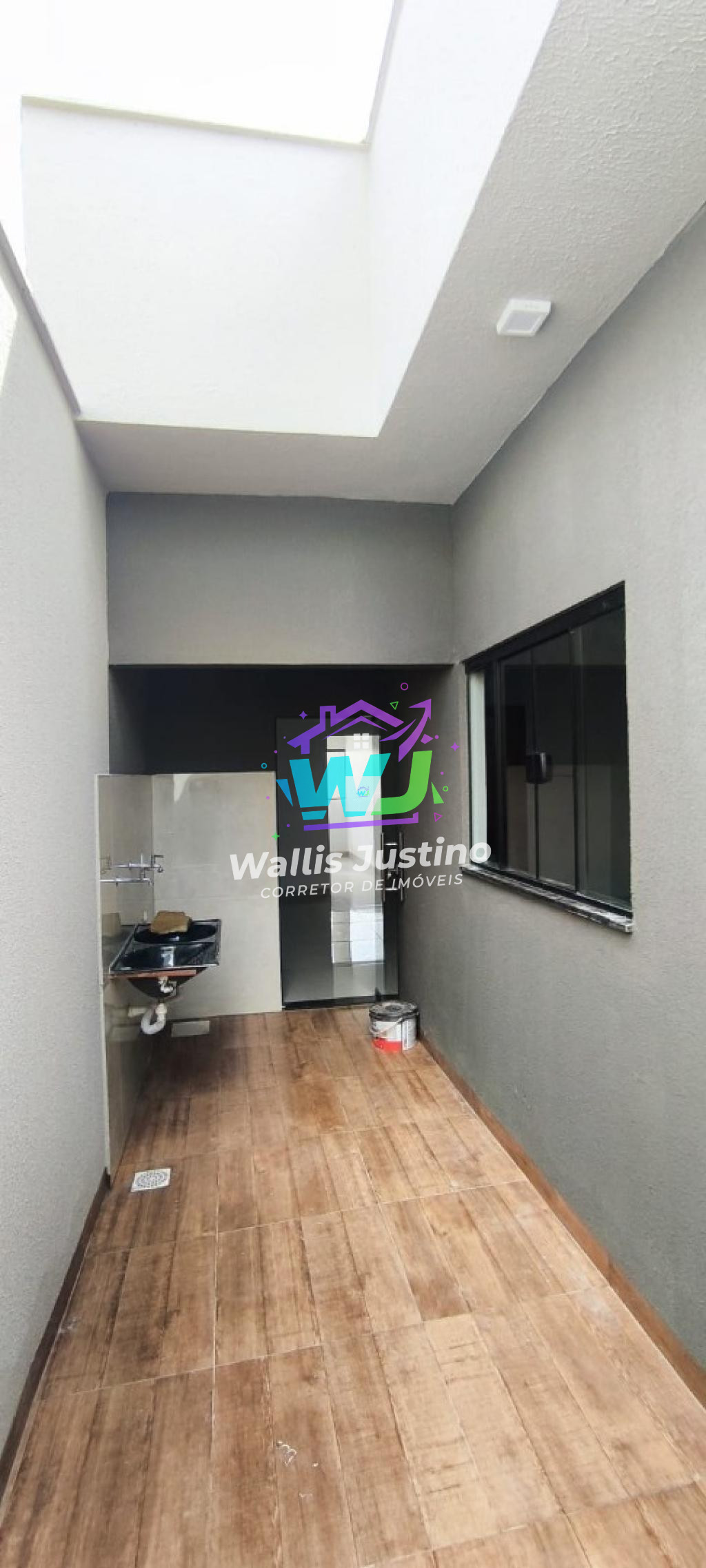 Casa á Venda com 3 Quartos e Suíte no Bairro Martins em Rio Verde GO por R$ 360 mil
