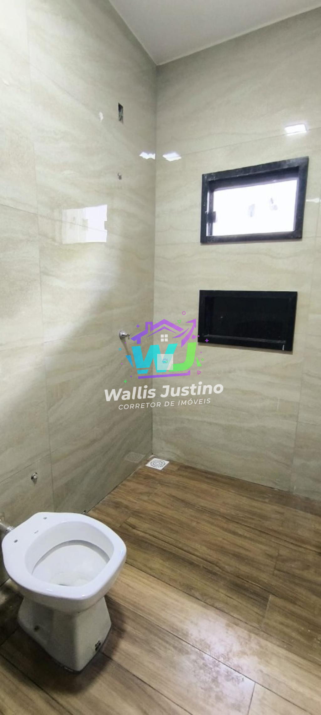 Casa á Venda com 3 Quartos e Suíte no Bairro Martins em Rio Verde GO por R$ 360 mil