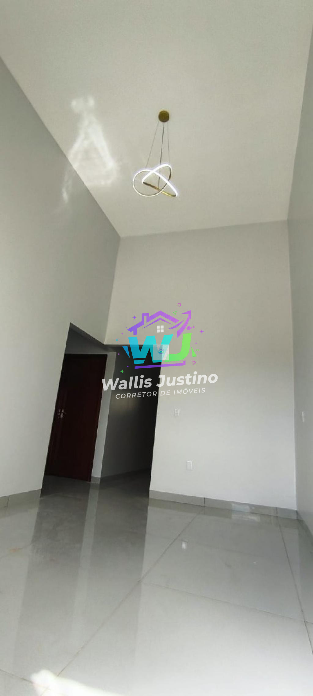 Casa á Venda com 3 Quartos e Suíte no Bairro Martins em Rio Verde GO por R$ 360 mil