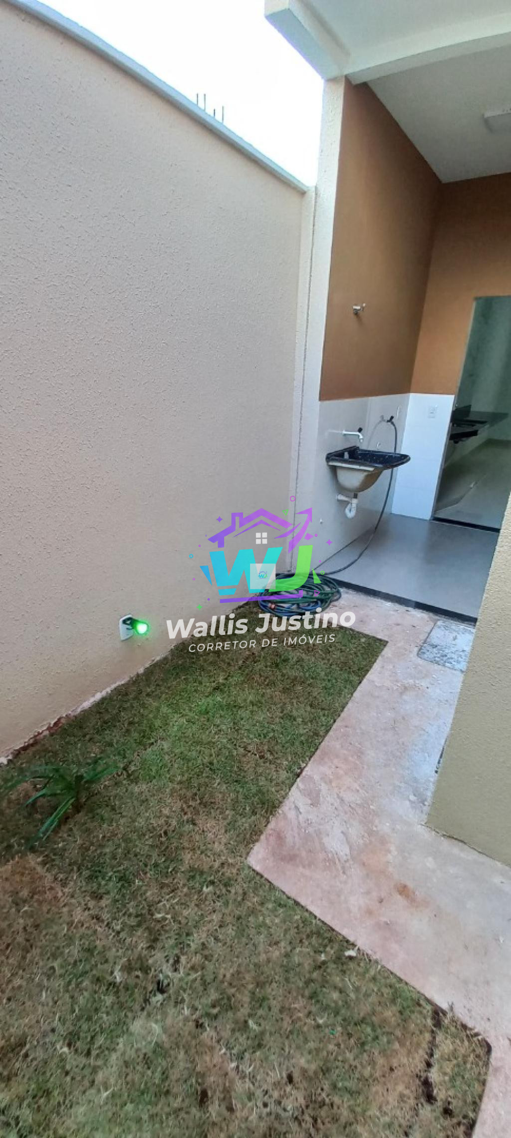 Casa á Venda com 3 Quartos Suíte no Jardim Helena em Rio Verde GO