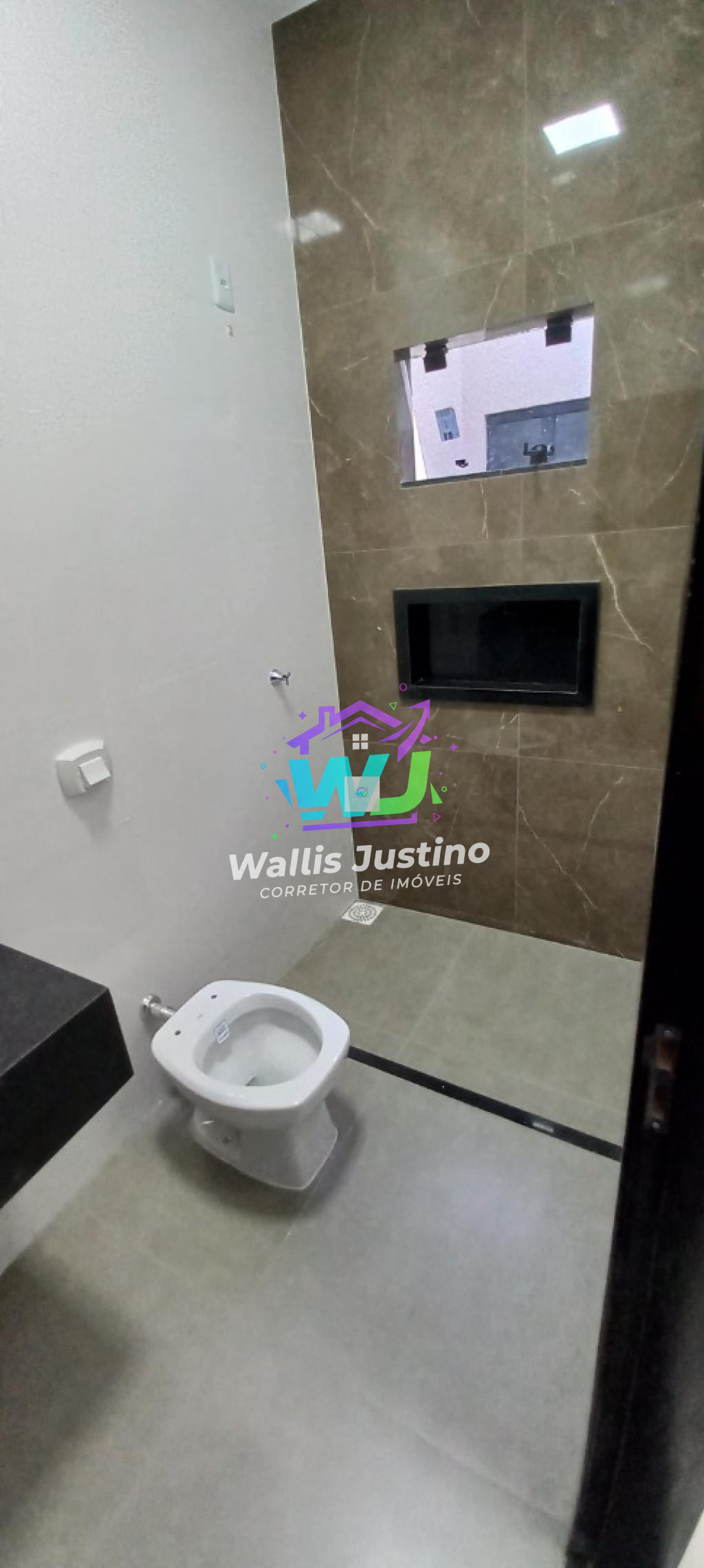 Casa á Venda com 3 Quartos Suíte no Jardim Helena em Rio Verde GO