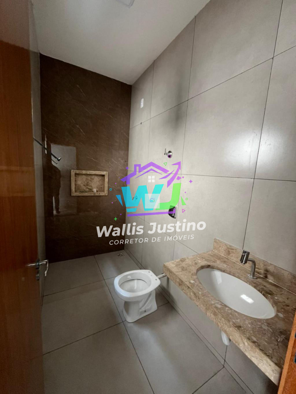 Casa à Venda no Portal dos Ipês, Rio Verde GO - 3 Quartos por R$ 395 Mil