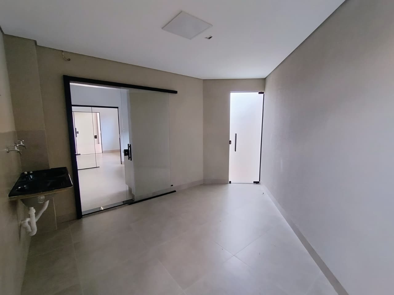 Casa à Venda no Gameleira 2 em Rio Verde GO | 3 Quartos e Área Gourmet