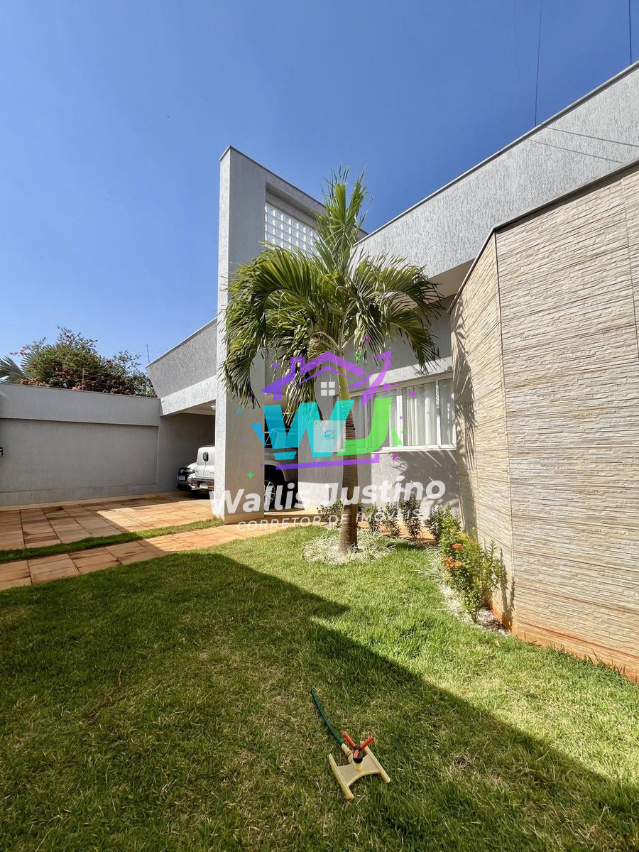 Sobrado Alto Padrão à Venda no Interlagos | 4 Quartos | Piscina Aquecida | Energia Solar | 360m²