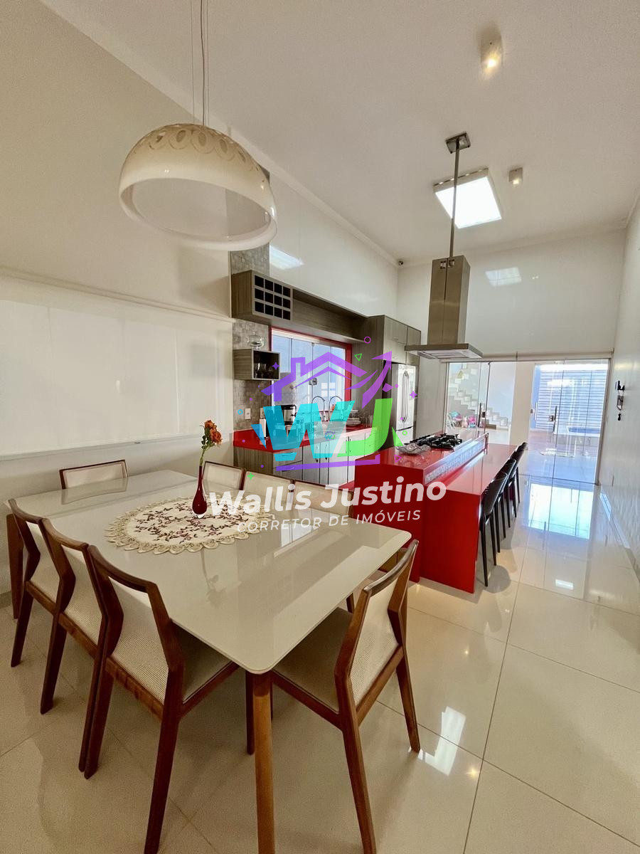 Sobrado Alto Padrão à Venda no Interlagos | 4 Quartos | Piscina Aquecida | Energia Solar | 360m²