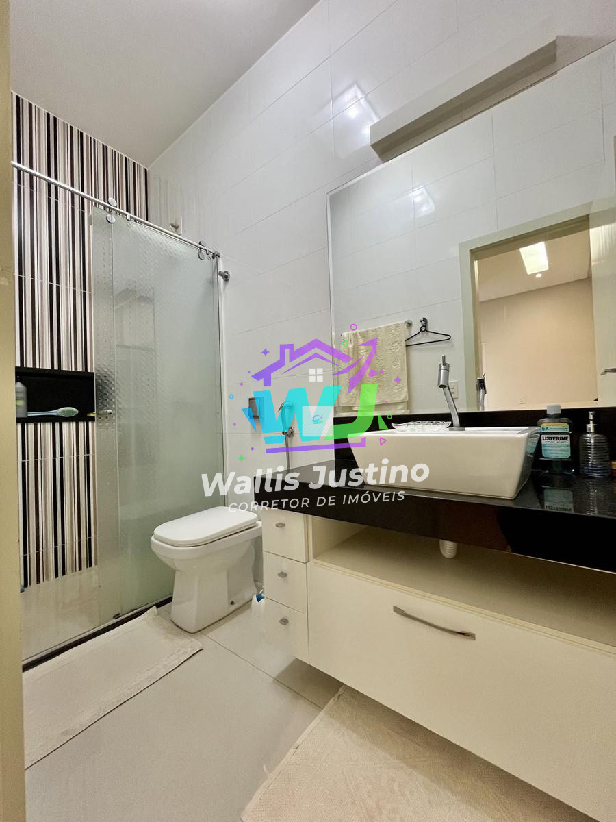 Sobrado Alto Padrão à Venda no Interlagos | 4 Quartos | Piscina Aquecida | Energia Solar | 360m²