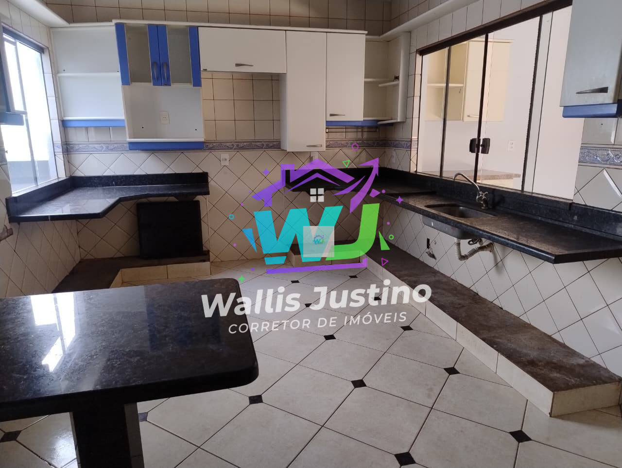 Casa para Alugar no Centro de Rio Verde GO Próxima ao Shopping Rio Verde 3 Quartos com Suíte, Churrasqueira