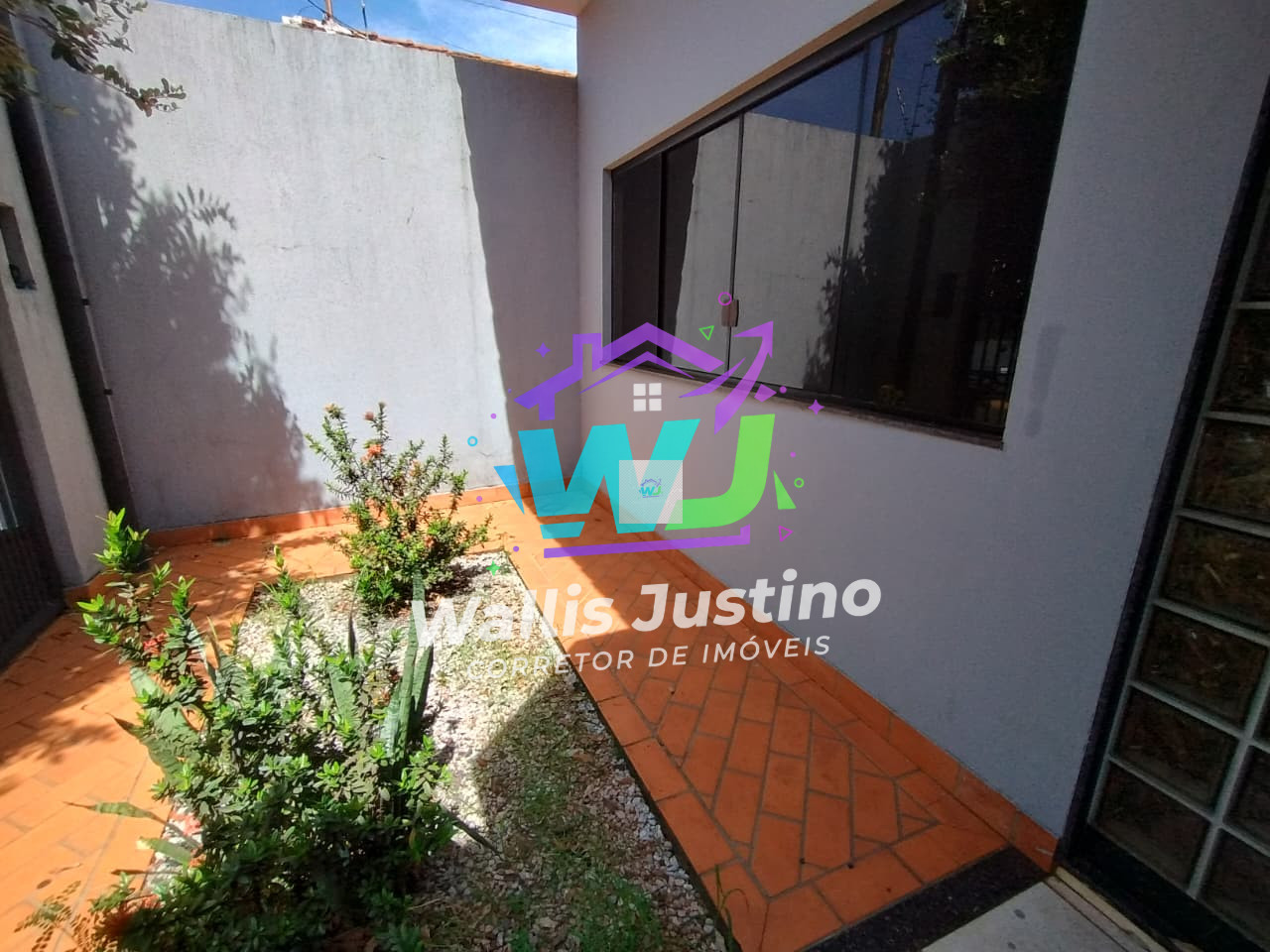 Casa para Alugar no Centro de Rio Verde GO Próxima ao Shopping Rio Verde 3 Quartos com Suíte, Churrasqueira