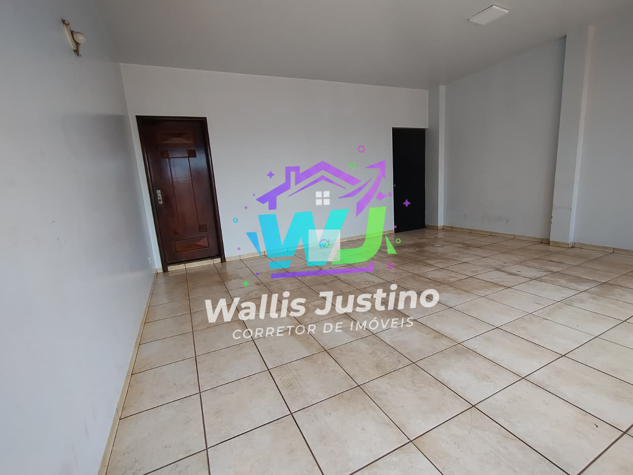 Casa para Alugar no Centro de Rio Verde GO Próxima ao Shopping Rio Verde 3 Quartos com Suíte, Churrasqueira
