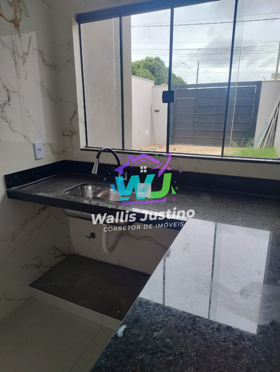 Casa à Venda no Jardim Helena em Rio Verde GO | 3 Quartos, Garagem para 4 Carros e Lote de 125 m²