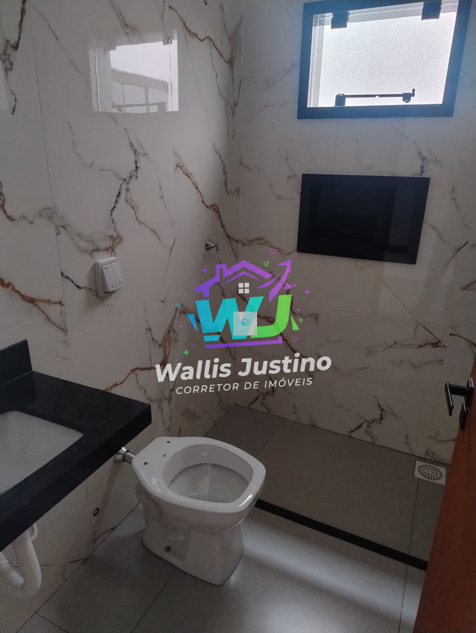 Casa à Venda no Jardim Helena em Rio Verde GO | 3 Quartos, Garagem para 4 Carros e Lote de 125 m²