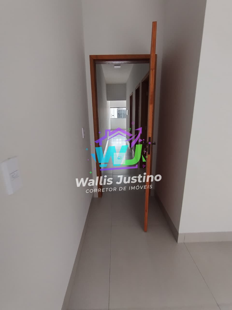 Casa à Venda no Jardim Helena em Rio Verde GO | 3 Quartos, Garagem para 4 Carros e Lote de 125 m²