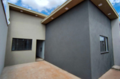 Casa à venda no Recanto dos Ipês com 2 Quartos em Rio Verde - GO