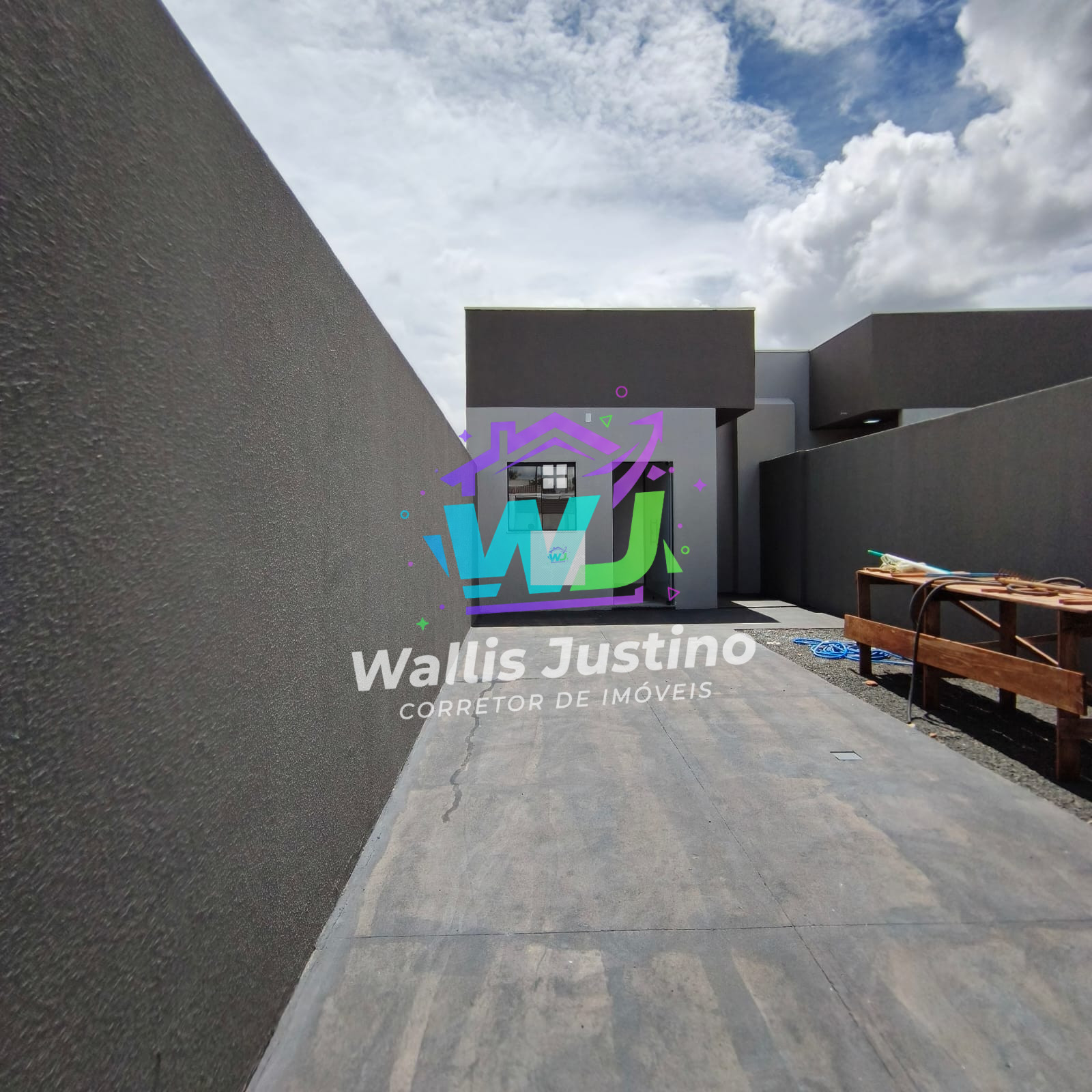 Casa à venda no Jardim Floresta com 3 quartos, sendo 1 suíte com closet em Rio Verde - GO