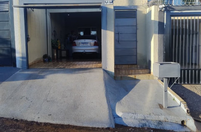 Casa à Venda no Jardim Helena em Rio Verde – 3 Quartos com Suíte e Área com Churrasqueira