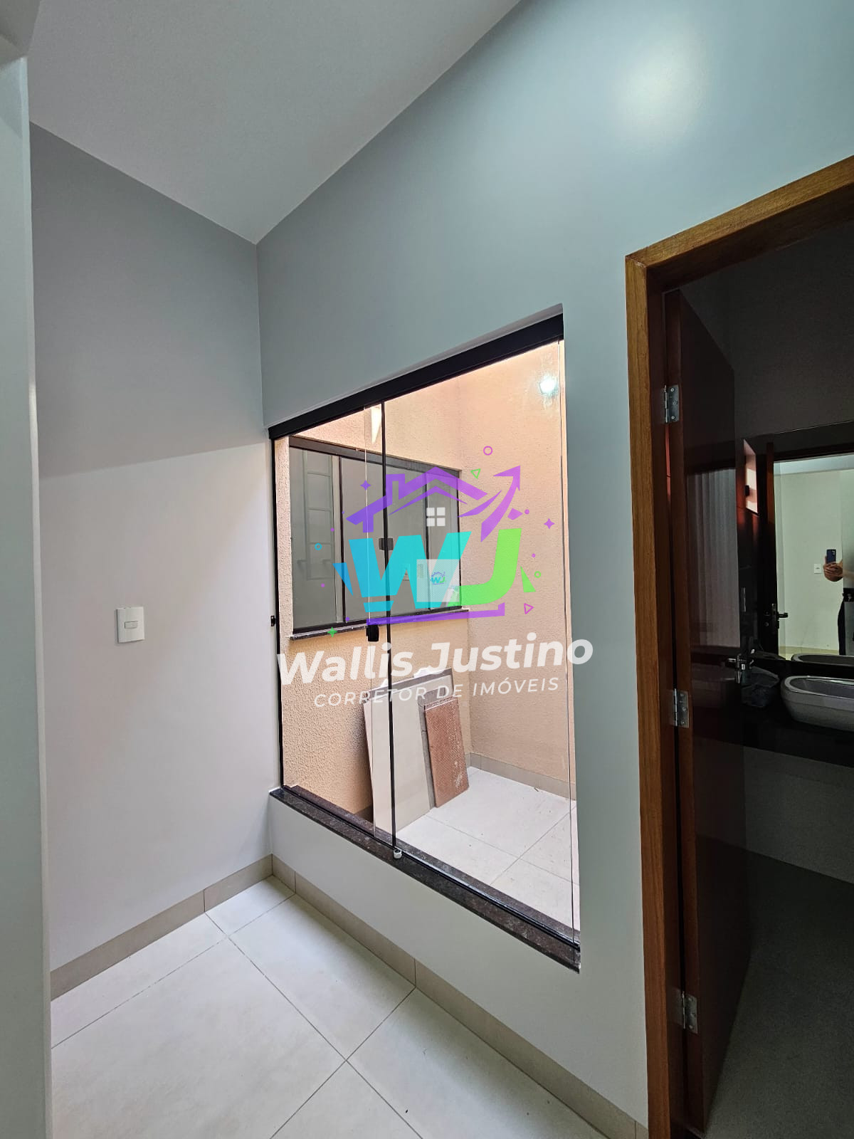 Casa à Venda no Gameleira 2 em Rio Verde – 3 Quartos com Suíte, Porcelanato e Cozinha Planejada